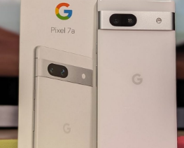 谷歌Pixel 7a智能手机拆箱和第一印象