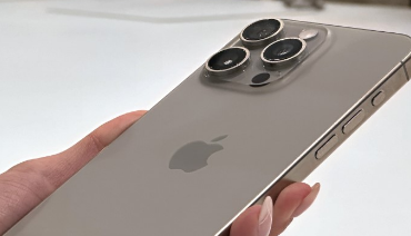 IPHONE 15 PRO上手体验更轻更时尚真正的小指保护神